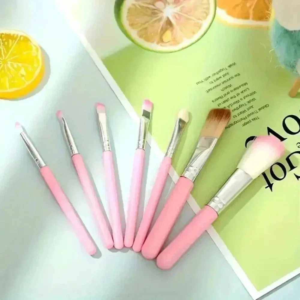 Hello Kitty 7 pcs Makeup Brush Set